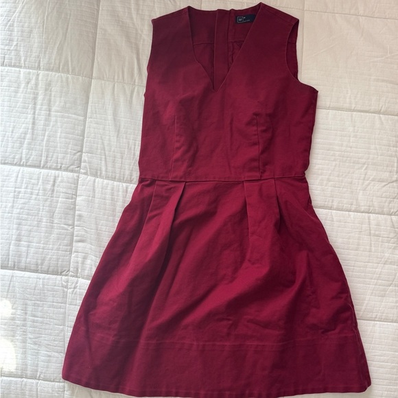 Gap burgundy winter chic sleeveless dress, size 8 - Picture 4 of 9